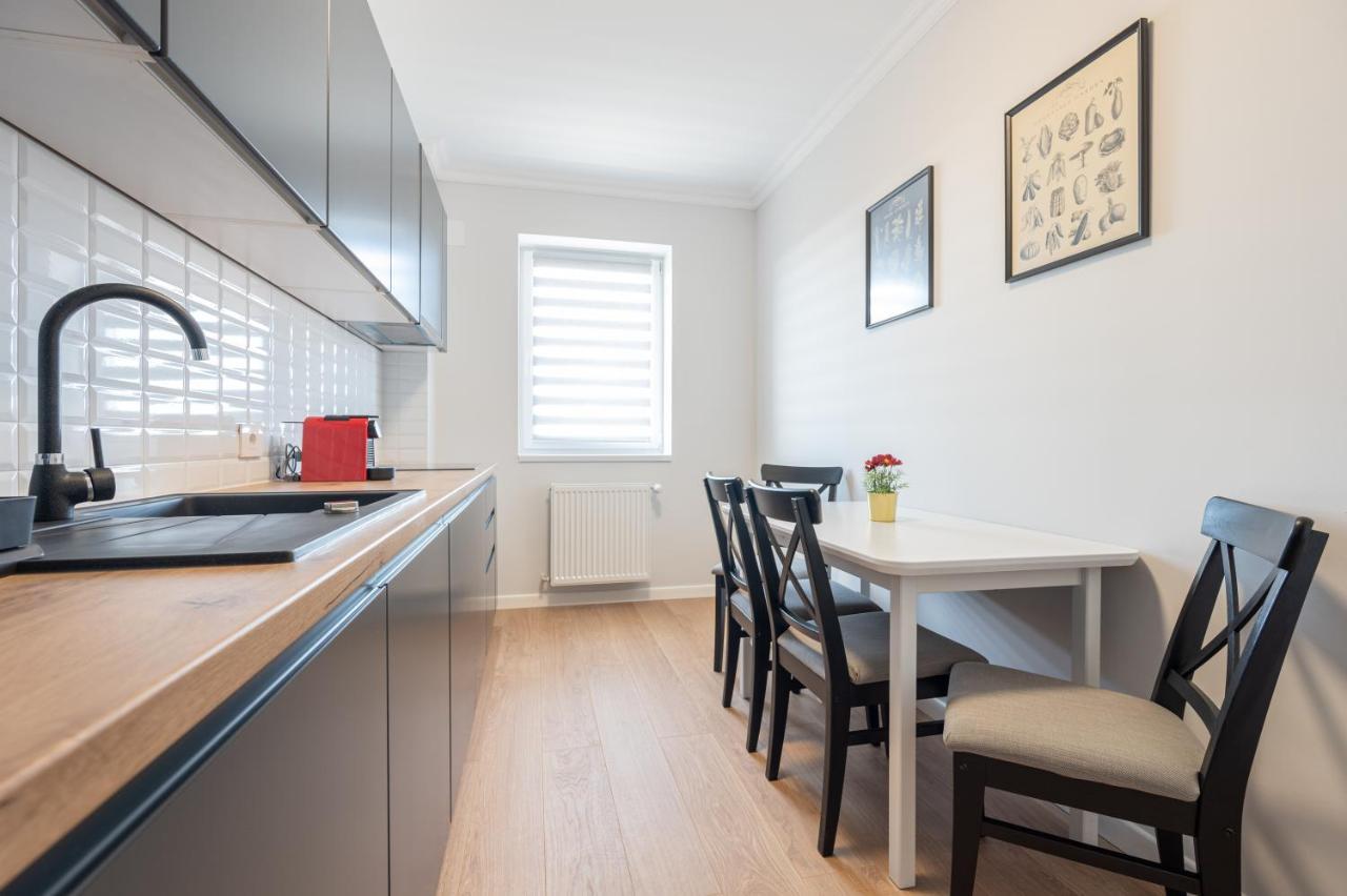 Lilla Flats Appartement Oradea Buitenkant foto