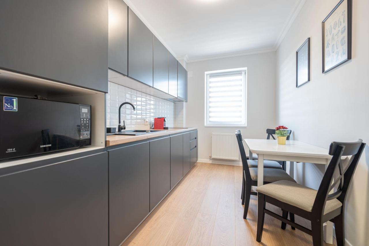 Lilla Flats Appartement Oradea Buitenkant foto